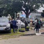 cote-d-ivoire-la-ceremonie-d-hommage-au-premier-ministre-amadou-gon-sous-haute-surveillance-la-presse-refoulee