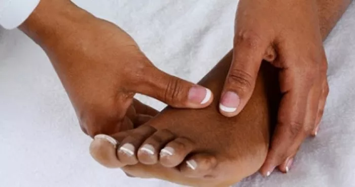 comment-faire-un-massage-du-pied