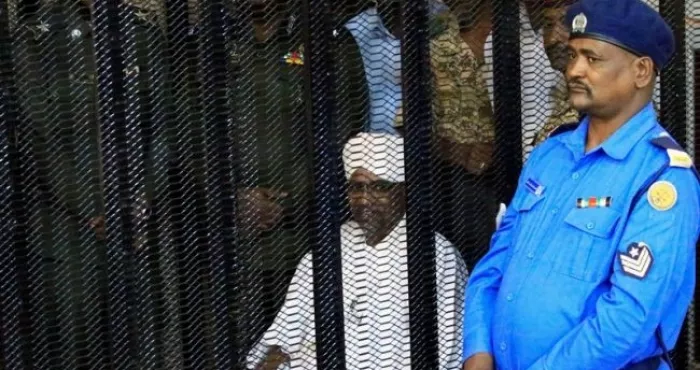 soudan-l-ex-president-omar-el-bechir-devant-la-justice-pour-le-coup-d-etat-de-1989
