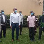 election-a-la-fif-apres-avoir-recu-leur-parrainage-didier-drogba-aux-arbitres-ce-n-est-pas-fini