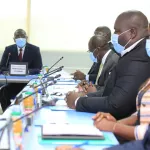 en-visite-au-guichet-unique-du-commerce-exterieur-souleymane-diarrassouba-revele-la-ci-a-un-volume-de-commerce-exterieur-de-12-000-milliards-fcfa