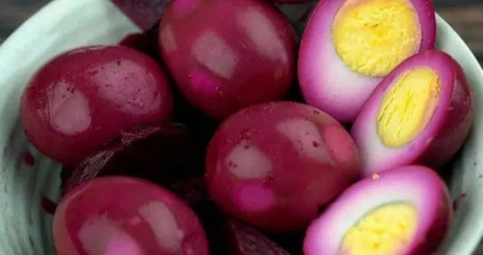 entree-froid-innovez-avec-des-oeufs-violets
