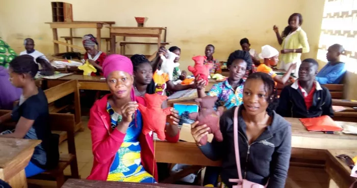 formation-initiale-et-continue-des-educateurs-prescolaires-communautaires-epc-et-leurs-assistants-apc-retournent-a-l-ecole