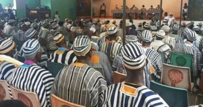 motion-de-soutien-du-tonkpi-a-la-candidature-d-alasane-ouattara-les-chefs-traditionnels-dechirent-la-declaration-de-korhogo