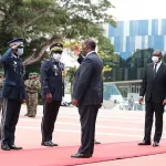 fete-nationale-le-chef-de-l-etat-preside-une-ceremonie-de-prise-d-armes-a-la-presidence-de-la-republique