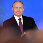 vladimir-poutine-presente-le-premier-vaccin-contre-la-covid-19-spoutnik-v-teste-sur-sa-fille