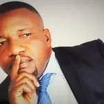 affaire-al-moustapha-manque-de-se-faire-lyncher-voici-la-version-du-show-maker