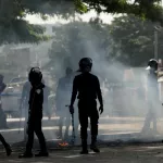 presidentielle-2020-le-gouvernement-interdit-les-manifestations-de-rue-des-femmes-disent-non-pouvoir-et-opposition-s-affrontent-a-la-tele