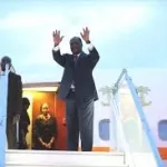 apres-son-depot-de-candidature-a-la-cei-alassane-ouattara-s-envolera-pour-la-france-bientot