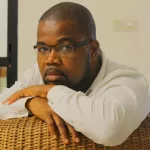 divo-la-cour-familiale-de-david-tayorault-detruite-et-incendiee-par-des-hommes-armes