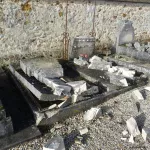 pour-avoir-du-succes-dans-la-musique-ils-cassent-63-tombes-sur-le-conseil-d-un-marabout