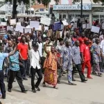 situation-socio-politique-hamed-bakayoko-prend-les-choses-en-main-voici-sa-nouvelle-mission-apres-les-marches-de-protestation-contre-la-candidature-d-alassane-ouattara