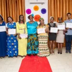 autonomisation-des-femmes-11-apprenantes-du-metier-de-la-confection-de-coiffes-et-d-accessoires-recoivent-leurs-attestations-de-fin-de-formation