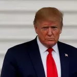 presidentielle-americaine-twitter-et-facebook-epinglent-trump-qui-suggere-a-ses-electeurs-de-voter-deux-fois