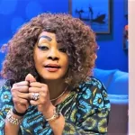 a-56-ans-tina-glamour-veut-se-marier