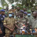 mali-la-junte-militaire-au-pouvoir-s-engage-a-une-transition-de-18-mois