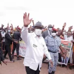 le-chef-de-l-etat-a-acheve-sa-visite-d-etat-dans-la-region-du-moronou-par-un-meeting-geant-a-bongouanou