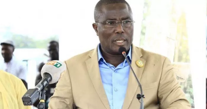 me-gole-marcelin-maire-de-n-douci-parle-des-hippopotames-agresseurs