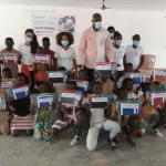 sakassou-une-fondation-offre-700-kits-scolaires-aux-ecoliers-orphelins-et-parents-demunis