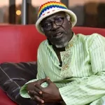 alpha-blondy-recadre-par-un-chauffeur-de-taxi-apres-son-intervention