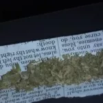 un-presume-dealer-arrete-avec-pres-de-deux-millions-fcfa-plusieurs-telephones-et-de-la-drogue