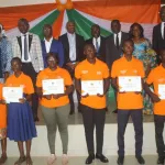 prix-national-d-excellence-cie-du-meilleur-eleve-9-eleves-primes-au-lancement-de-la-6eme-edition-dans-la-direction-regionale-du-sud-est