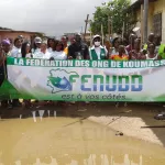 amelioration-du-cadre-de-vie-l-ong-la-vie-en-vert-en-pleine-action-pour-l-assainissement-de-la-commune-de-koumassi