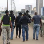 angre-le-commissaire-akoun-charles-police-criminelle-tue-dans-un-echange-de-coups-feu-avec-des-bandits-un-malfrat-abattu