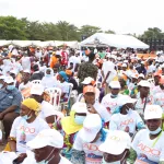 en-plein-meeting-du-rhdp-a-yamoussoukro-une-debandade-s-empare-de-la-foule