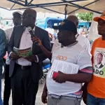 presidentielle-2020-les-conducteurs-de-taxis-compteurs-lancent-la-caravane-un-coup-ko-pour-ouattara