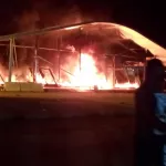 a-quelques-heures-de-la-presidentielle-des-individus-mettent-le-feu-au-centre-covid-19-de-koumassi