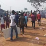 manifestations-a-bongouanou-des-jeunes-descendent-dans-les-rues-et-reclament-la-liberation-de-pascal-affi-n-guessan