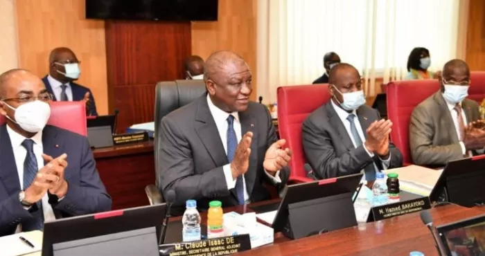 premier-conseil-du-gouvernement-apres-la-presidentielle-le-premier-ministre-hamed-bakayoko-engage-le-gouvernement-a-relever-les-defis-nouveaux