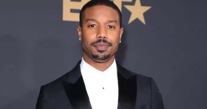voici-l-homme-le-plus-sexy-du-monde-comment-l-acteur-michael-b-jordan-de-black-panther-a-accueilli-son-prix