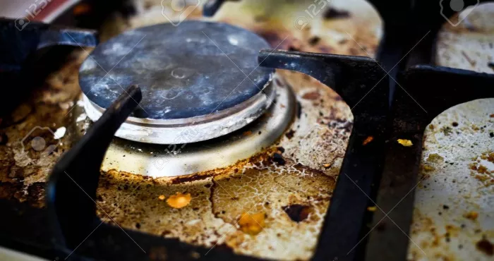 comment-nettoyer-sa-cuisiniere-astuce-simple
