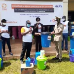 l-ong-care-international-fait-des-dons-en-faveur-des-communautes-rurales-de-soubre