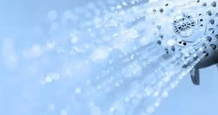 voici-ce-qui-se-passe-lorsque-vous-prenez-un-bain-froid-le-matin