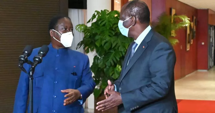 situation-politique-en-cote-d-ivoire-alors-que-la-main-de-ouattara-reste-tendue-il-se-passe-des-choses-a-la-residence-de-mabri-l-opposition-toujours-determinee
