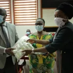 uba-cote-d-ivoire-fait-un-important-don-a-la-faculte-de-medecine