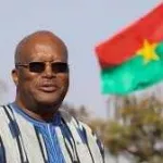 ceremonie-d-investiture-roch-kabore-a-abidjan-pour-son-frere-ouattara