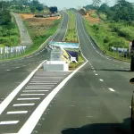 infrastructures-routieres-le-president-annonce-le-bitumage-de-1-313-km-de-routes-et-la-construction-de-33-ponts-et-echangeurs-en-2021