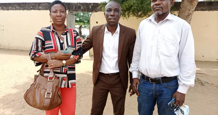 affaire-une-directrice-d-ecole-relevee-de-ses-fonctions-le-feu-couve-a-l-iep-cocody-attoban-ses-collegues-s-opposent-a-la-passation-de-charges