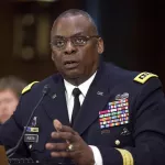 aux-etats-unis-pour-la-premiere-fois-un-afro-americain-prend-la-tete-du-secretariat-a-la-defense