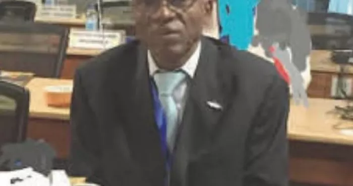 interview-peche-artisanale-pollution-des-eaux-insalubrite-des-cotes-dr-shep-helguile-directeur-de-l-aquaculture-et-des-peches-parle