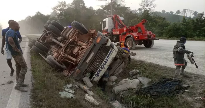 accident-sur-l-autoroute-du-nord-deux-victimes-dans-un-accident-de-camion-de-transport-de-ciment