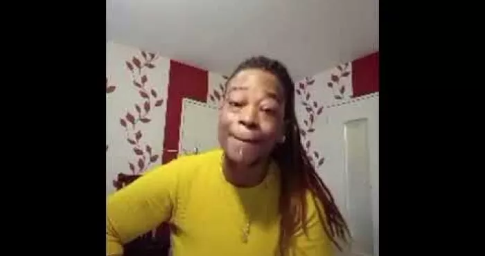 love-gugu-en-colere-met-en-garde-emmanuelle-keita