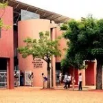 abidjan-la-france-cree-un-centre-de-formation-pour-10-000-enseignants-de-l-afrique-subsaharienne