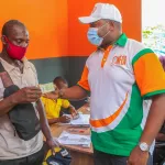 distribution-de-masse-des-cni-les-centres-de-l-oneci-desormais-ouverts-les-samedis-dans-le-district-d-abidjan