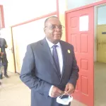 dabou-le-maire-et-un-ministre-essis-esmel-a-couteaux-tires
