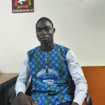 eleve-en-terminale-et-ecrivain-poete-xavier-koffi-assie-confie-un-ecrivain-est-capable-de-transformer-le-monde-par-le-pouvoir-des-mots